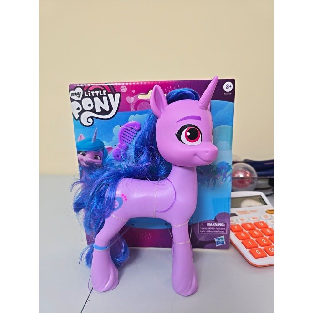 My Little Pony Izzy 8in Purple Figure w/ Wavy Blue Hair Pink Eyes Ages 8+ (B8)